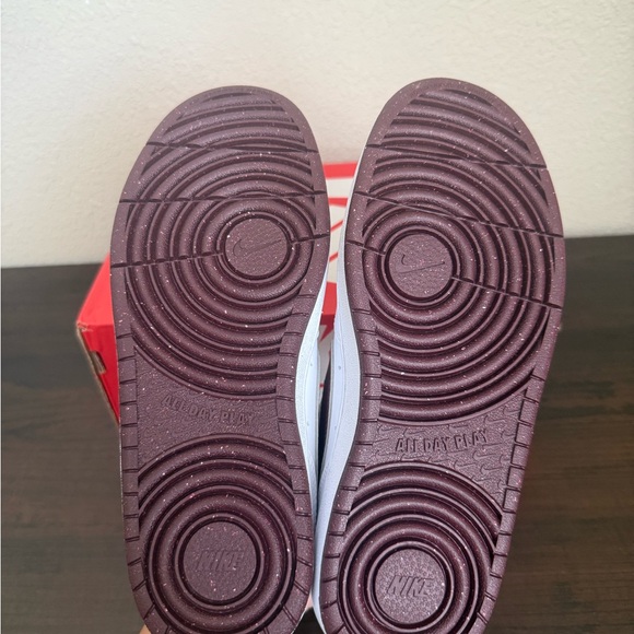 Nike White and Black Sneakers Classic Court Style - Picture 7 of 8